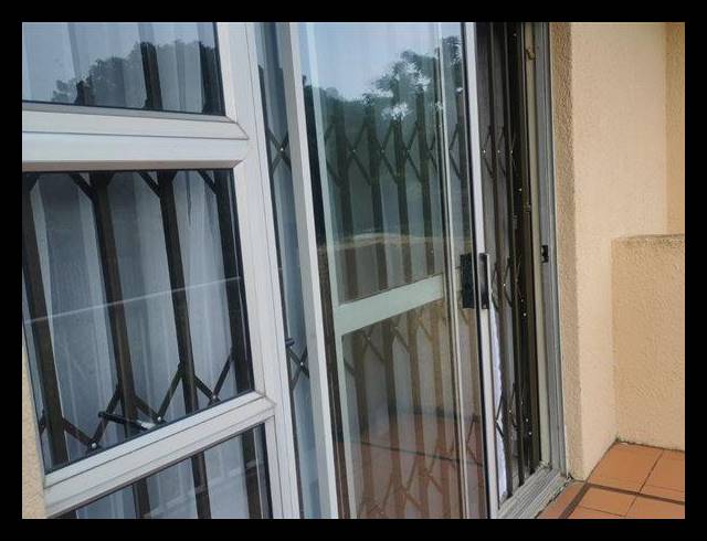 2 BEDROOM DUPLEX FOR SALE IN MEER EN SEE